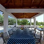 Vele Loft Ein-schlafzimmer-apartment Mit Meerblick By Interhome Διαμέρισμα Μακάρσκα