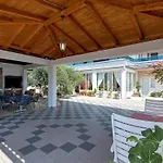 Vele Loft Ein-schlafzimmer-apartment Mit Meerblick By Interhome Διαμέρισμα *