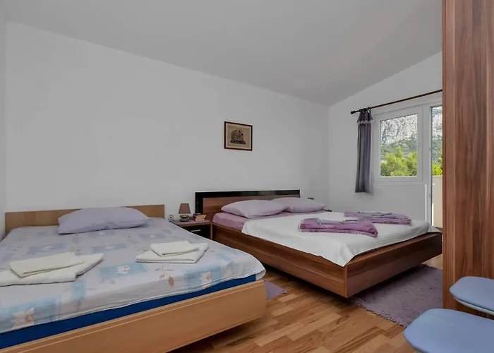 Vele Loft Ein-schlafzimmer-apartment Mit Meerblick By Interhome * Makarska